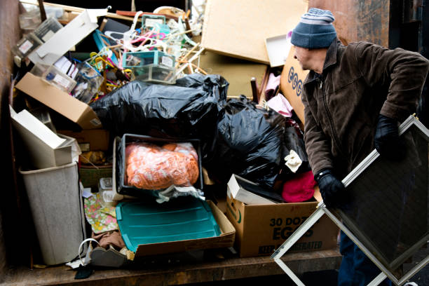 Best Garage Cleanout Services  in Haslett, MI